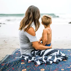 Outdoor Blanket - Midnight Poppy