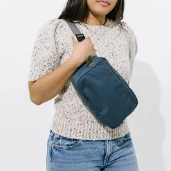 Red Rovr Joey Belt Bag - Navy